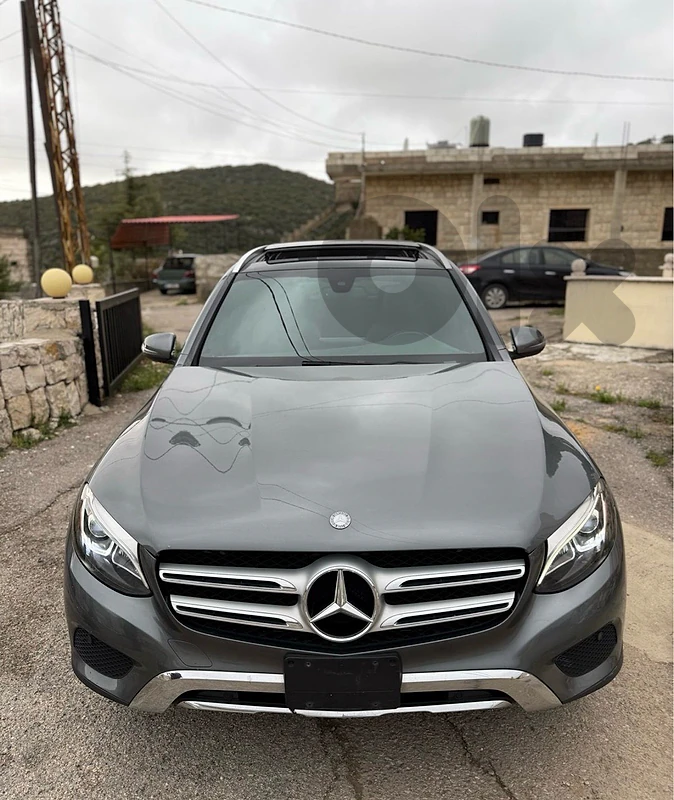 GLC 300 2019 ! 4matic ! Very Low Mileage !