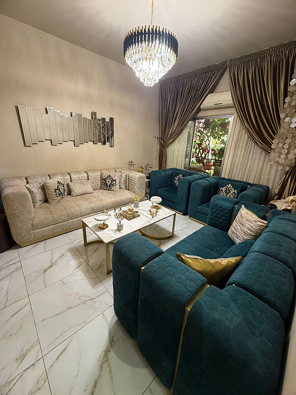 Full living room for sale (As new)