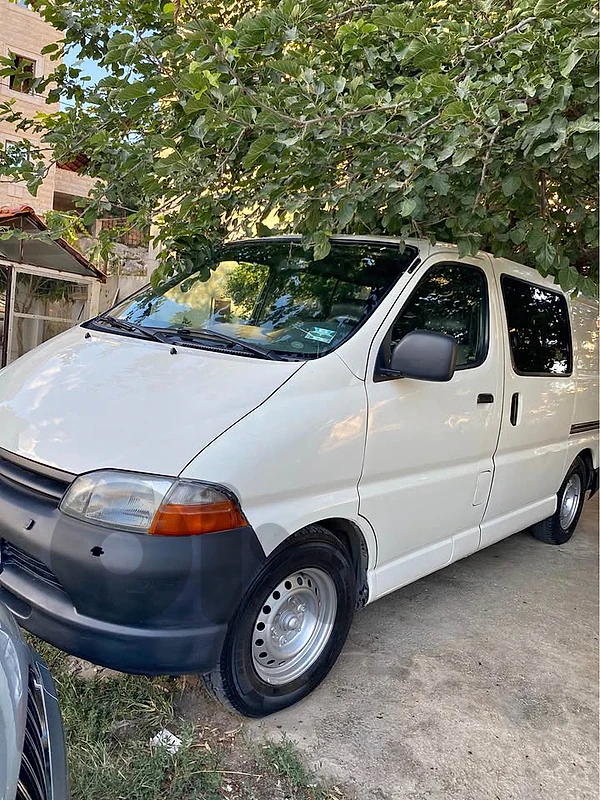 toyota 2000