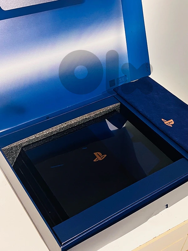 Ps4 pro 500 million edition