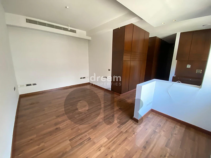 Spacious Apartment for Rent – Achrafieh ach0227dpea