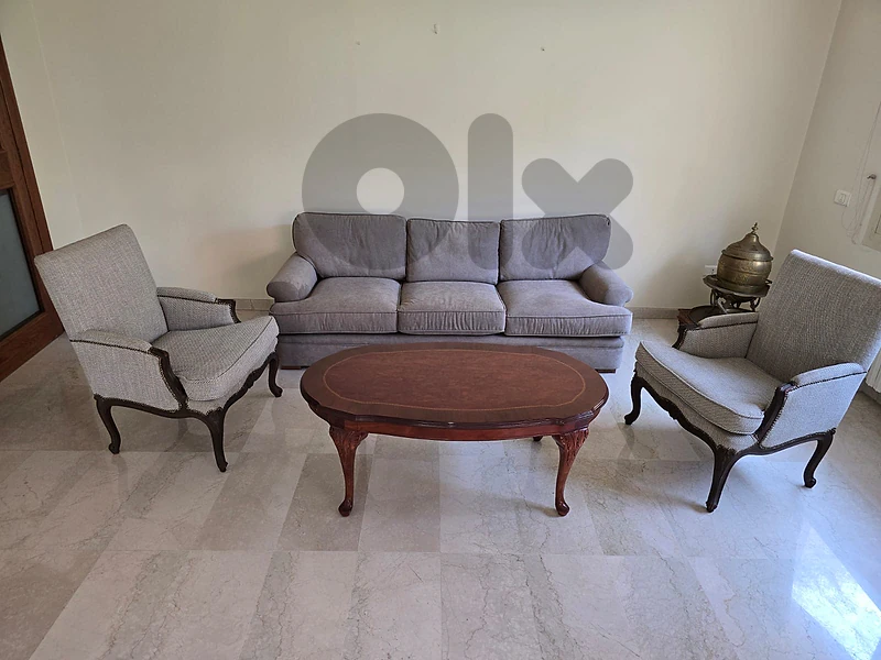 fauteuil and table basse regency