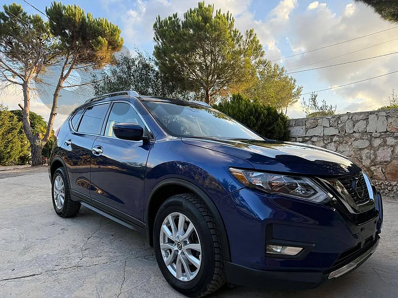Nissan rogue sv 42020