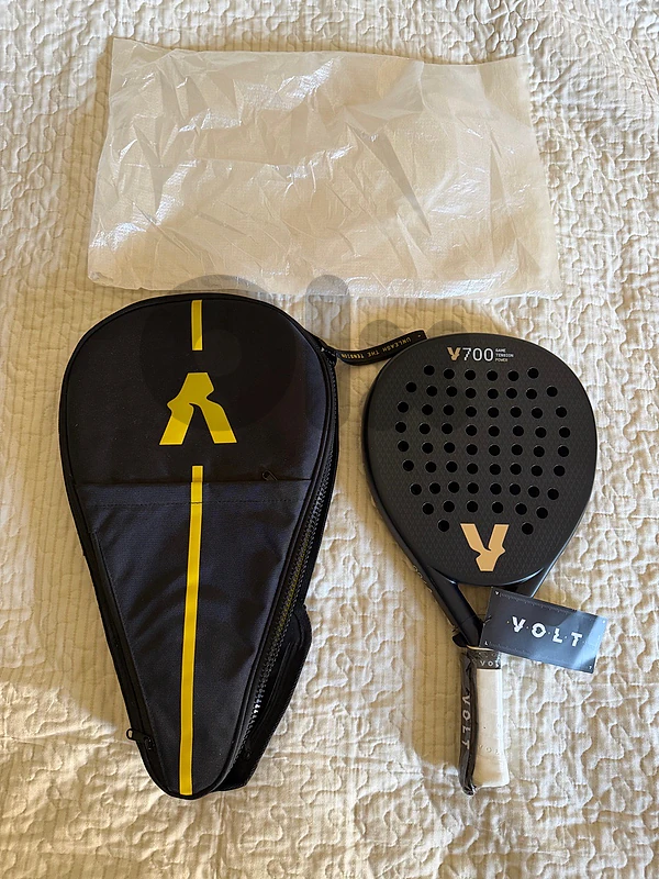 Volt V700 Padel Racket – Brand New with Tags & Original Bag