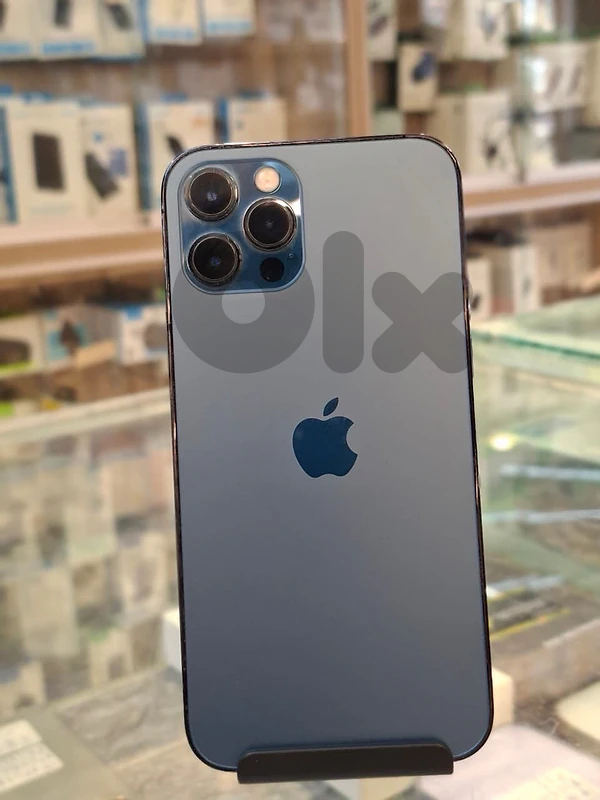 Used iphone 12 pro 512 gb  *battery changed