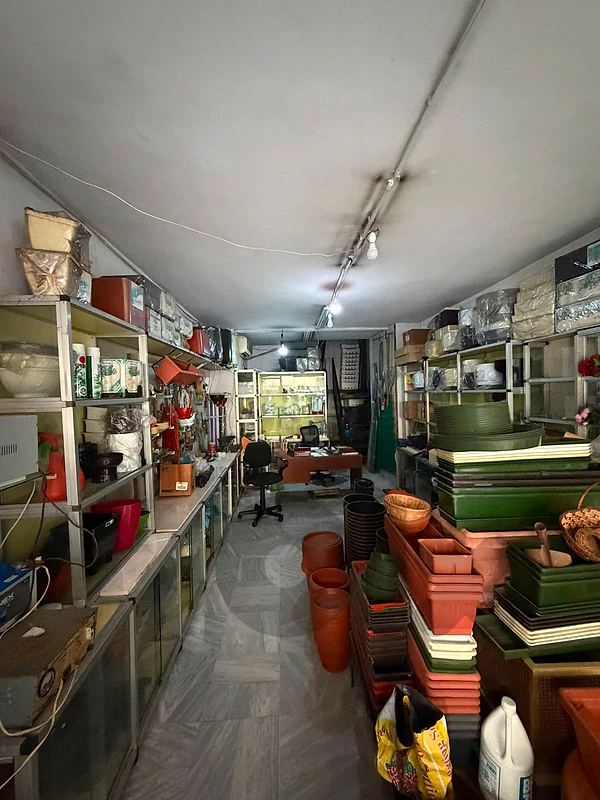 Shop for Sale Bourj Abi Haidar, Beirut محل للبيع برج أبي حيدر، بيروت