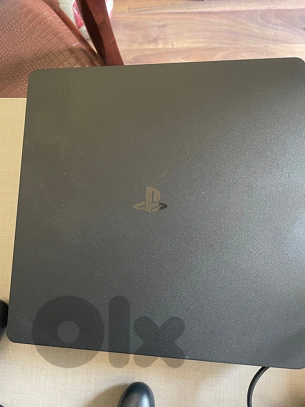 ps4 slim used 1 terra FC26 and 5 games 2 controllers 250$ negotiable