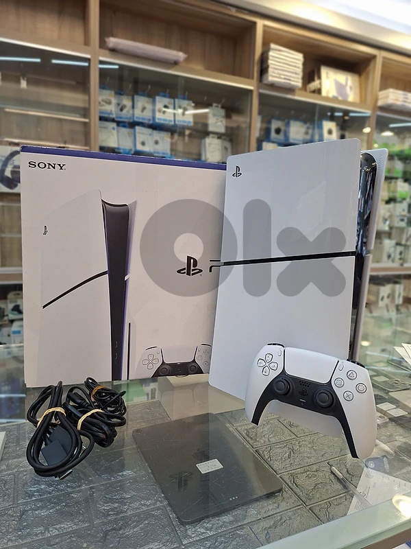 Used like new ps5 slim 1tb