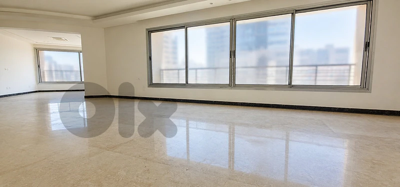 Spacious Apartment for Sale in Ramlet al Baydahشقة واسعة للبيع