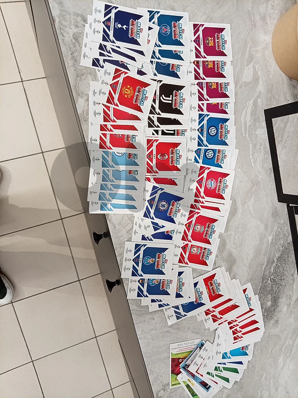 more than 100 Match attax in excellent condition for 15$