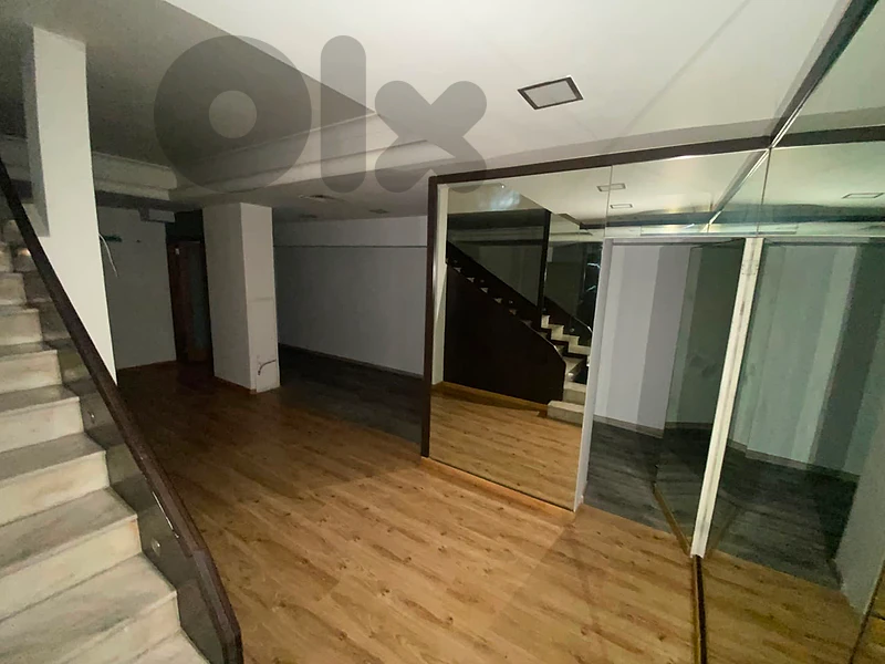 Shop for Rent in Hamraمحل تجاري للإيجار في الحمرا
