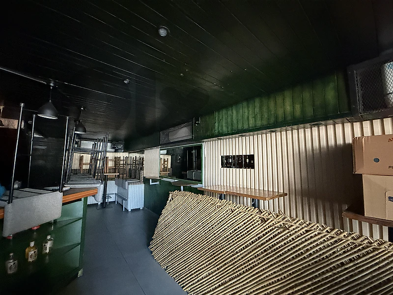 shop for rent in Mar Mkhael -MQRM0033- محل للإيجار في مار مخايل