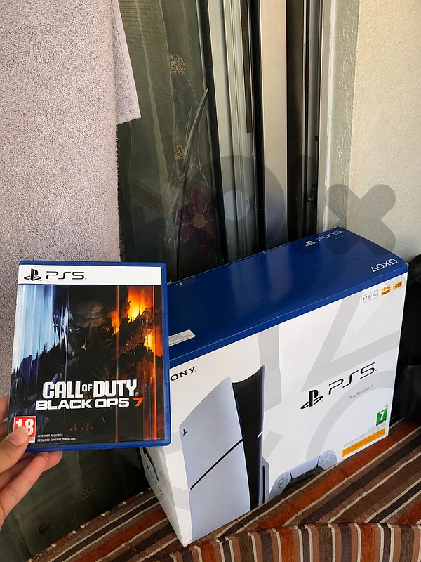 PS5 SLIM 1TB