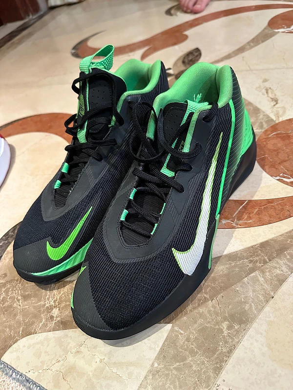 used nike basketball shoes