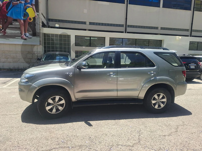 Toyota Fortuner 2008 V6