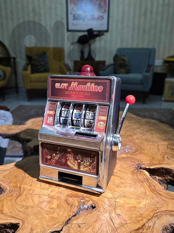 Retro mini slot machine