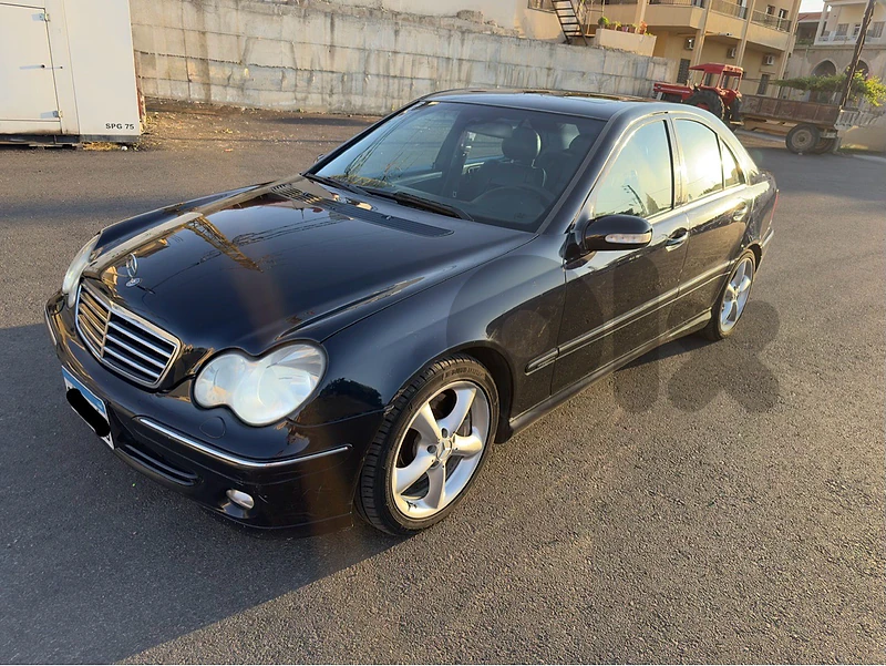 Mercedes-Benz C-Class 2005