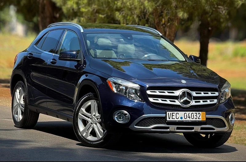Mercedes-Benz GLA-Class 2018 GLA Clean carfaxe super clean