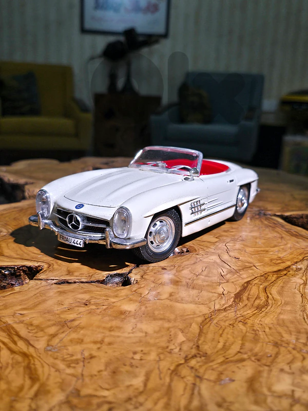 Bburago diecast 1/18 mercedes 300sl car