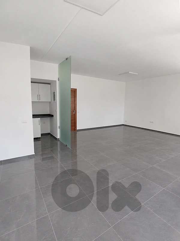 Office for Rent in Bouchreye