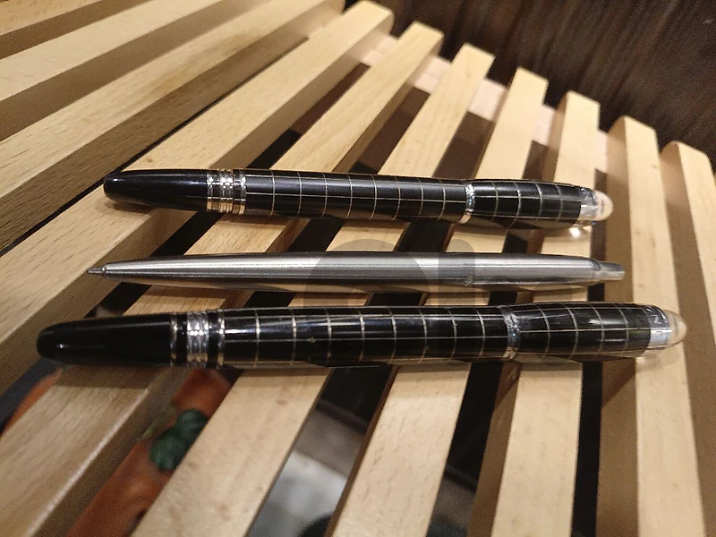 1 PARKER & 2 MONTEBLANCE