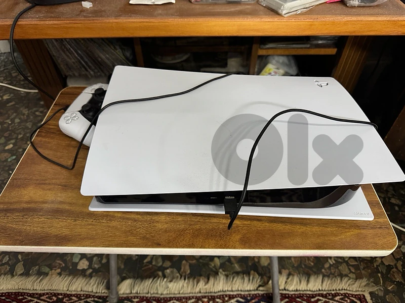 PS5 Rarely used in great condition PS5 Rarely used in great condition