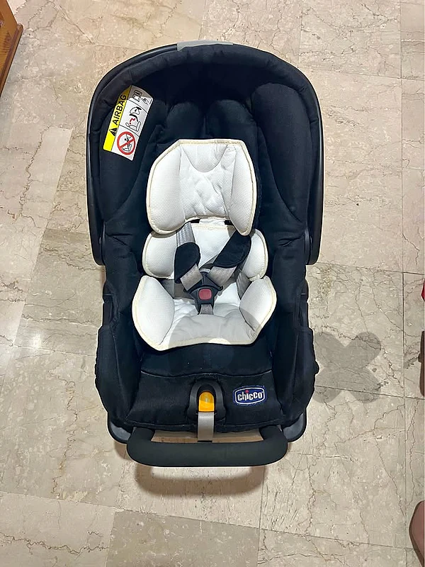 Chicco KeyFit infant car seat - great condition