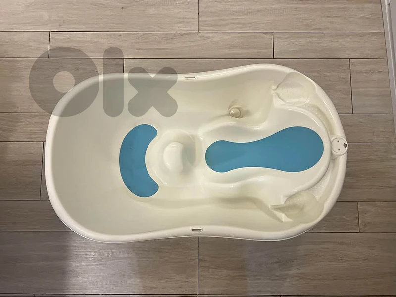 Baby & Toddler Bathtub – Excellent Condition