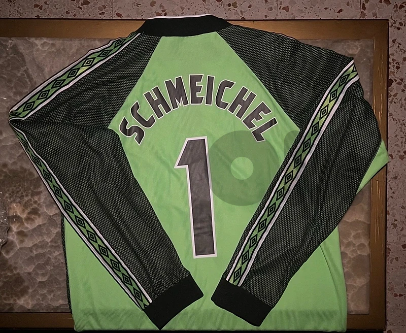 peter schmeichel manchester united 1999 umbro goalkeeper kit