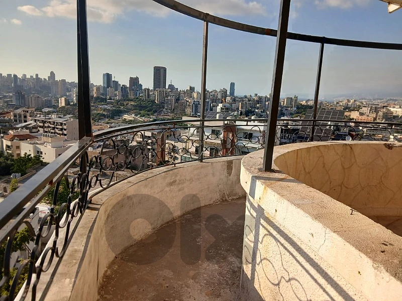 ROOF apartment for sale in Hazmiehشقة للبيع في الحازمية