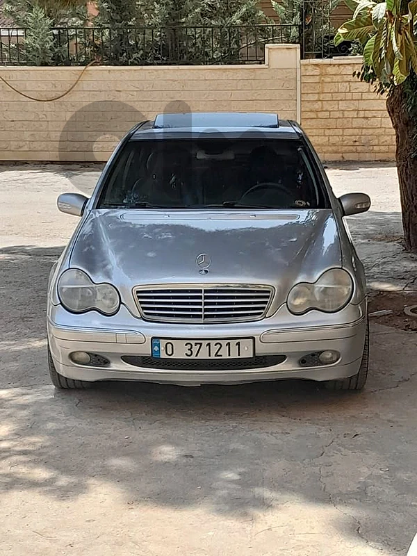 mercedes benz c 200 silver