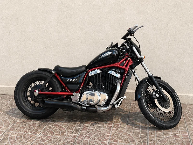 suzuki intruder 800cc