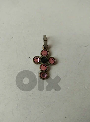Vintage cross pendant (rose) - Not Negotiable