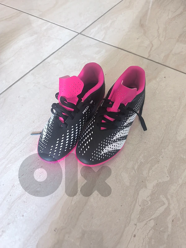 adidas predator size 35 1/2