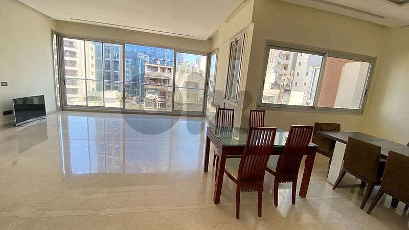 Sunny and large apart in sodeco nazareth in a beautiful bld