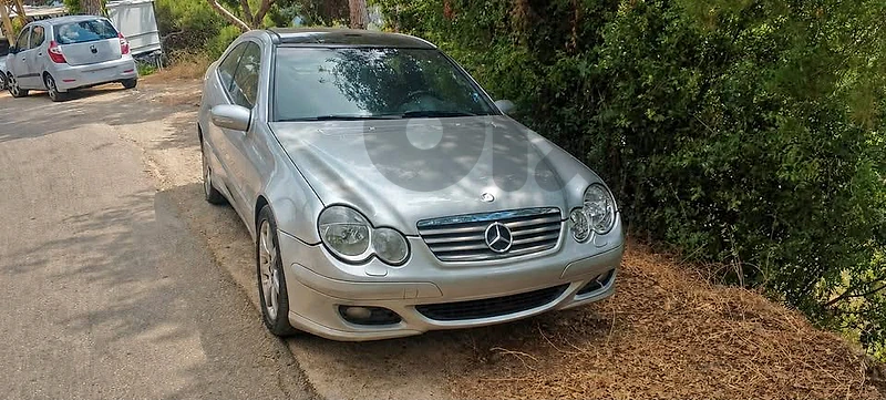 Mercedes c 230 2004 81234901