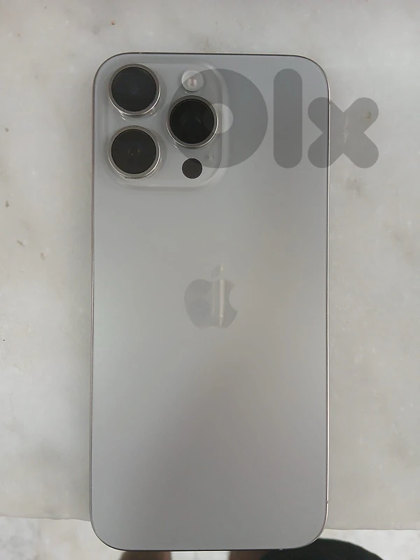 Iphone 15 pro max 0 scratches 92% battery health