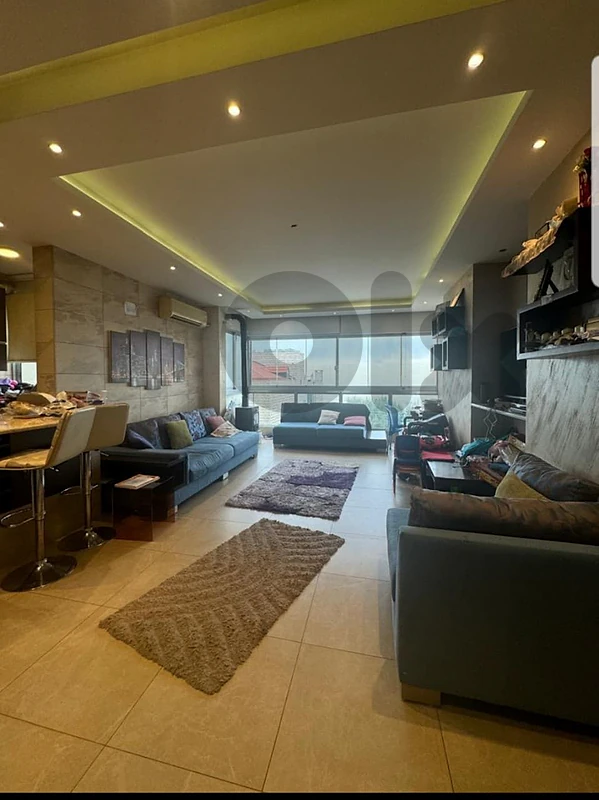 Beautiful, well-maintained apartment For Sale in Ballouneh