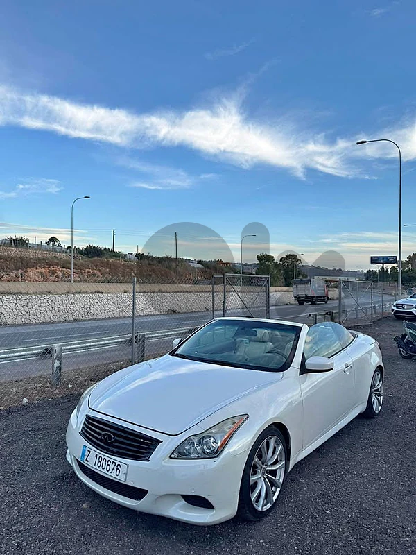 INFINITI G37 S 2010