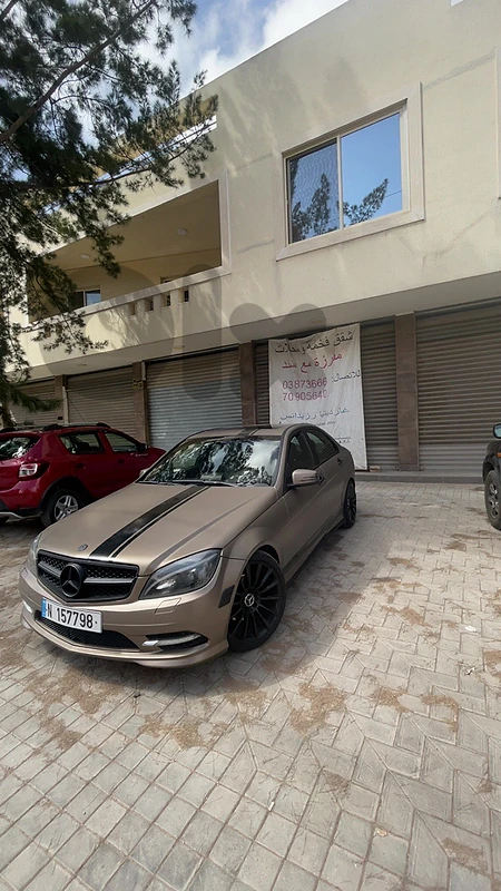 Mercedes-Benz C-Class 2011