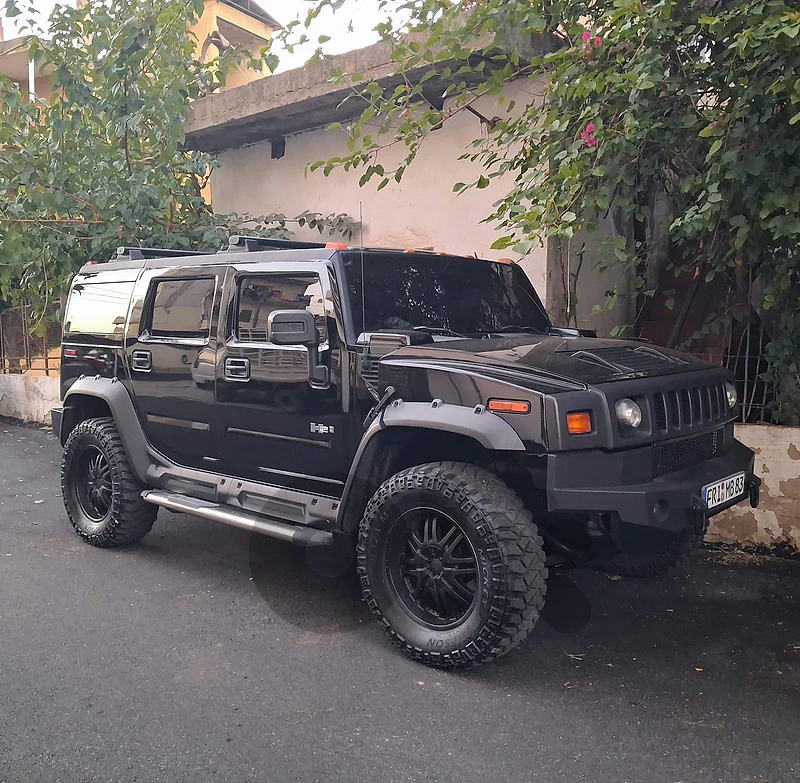 Hummer H2 2009 limited magna charged only 1 in lebanon