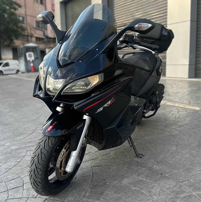 aprillia srv 850