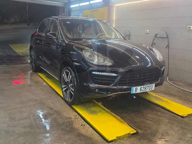 Porsche Cayenne s 2011
