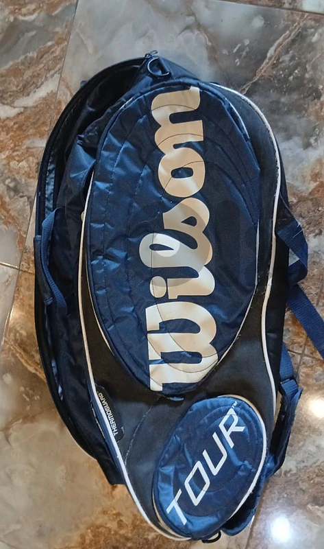 Negotiable Wilson tennis bag for sale