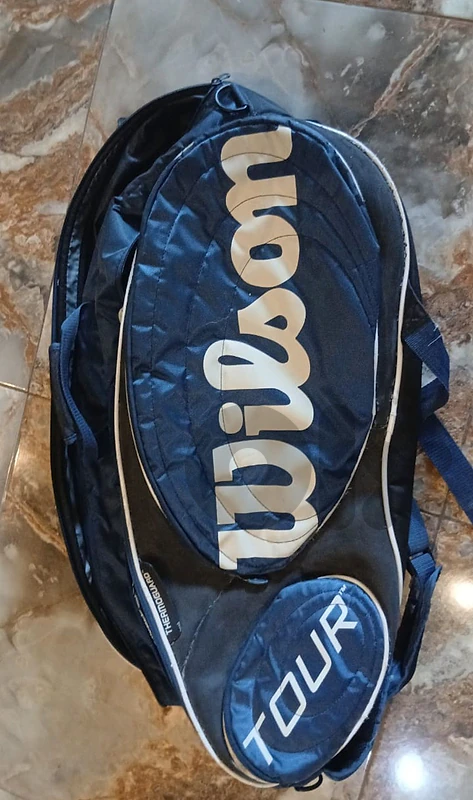 Negotiable Wilson tennis bag for sale