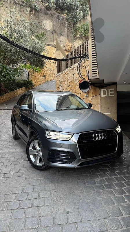 Audi Q3 2016 one owner full options s line