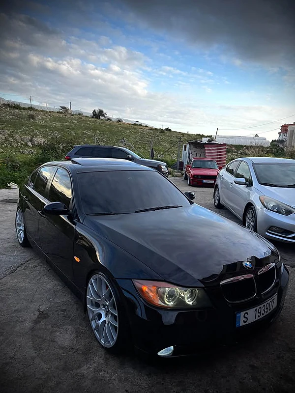 BMW E90 2006