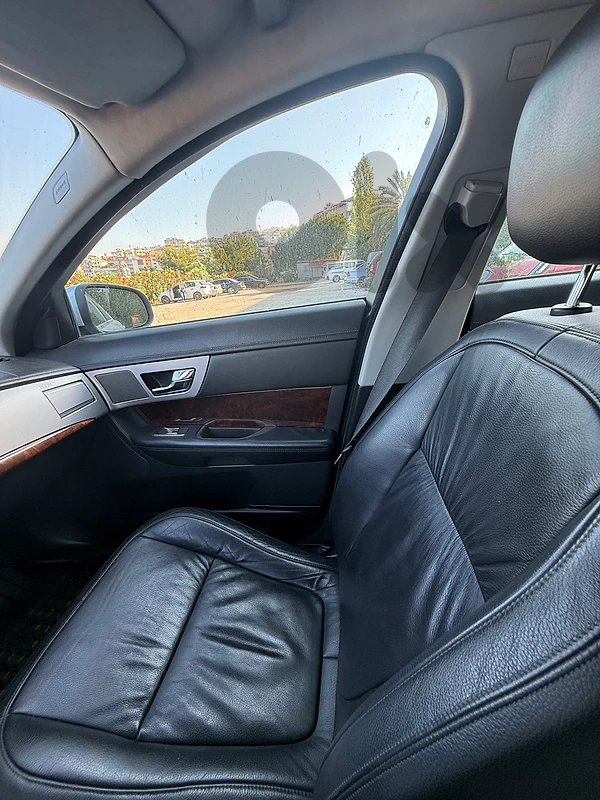 Jaguar XF 2009 2009