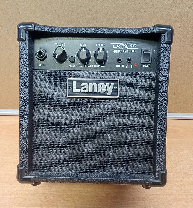 Guitar Amplifier Laney LX10