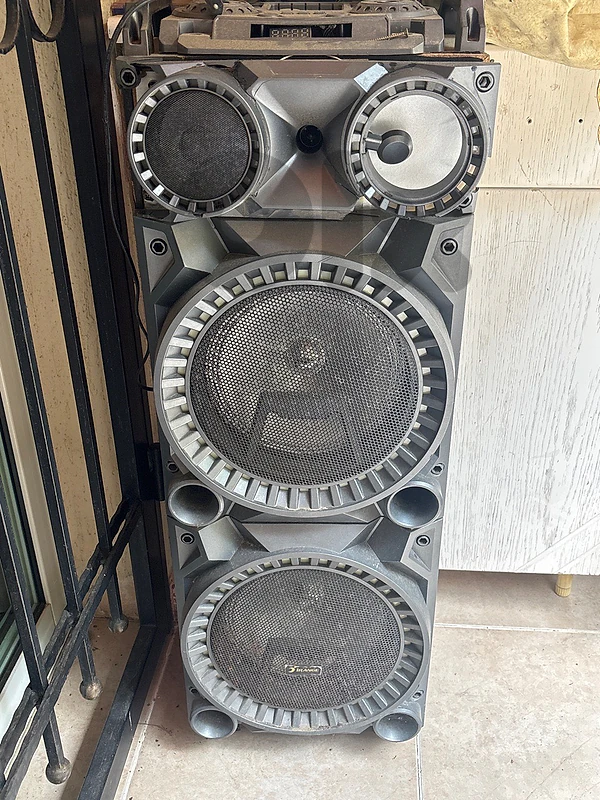 Big Baffle/ Speaker